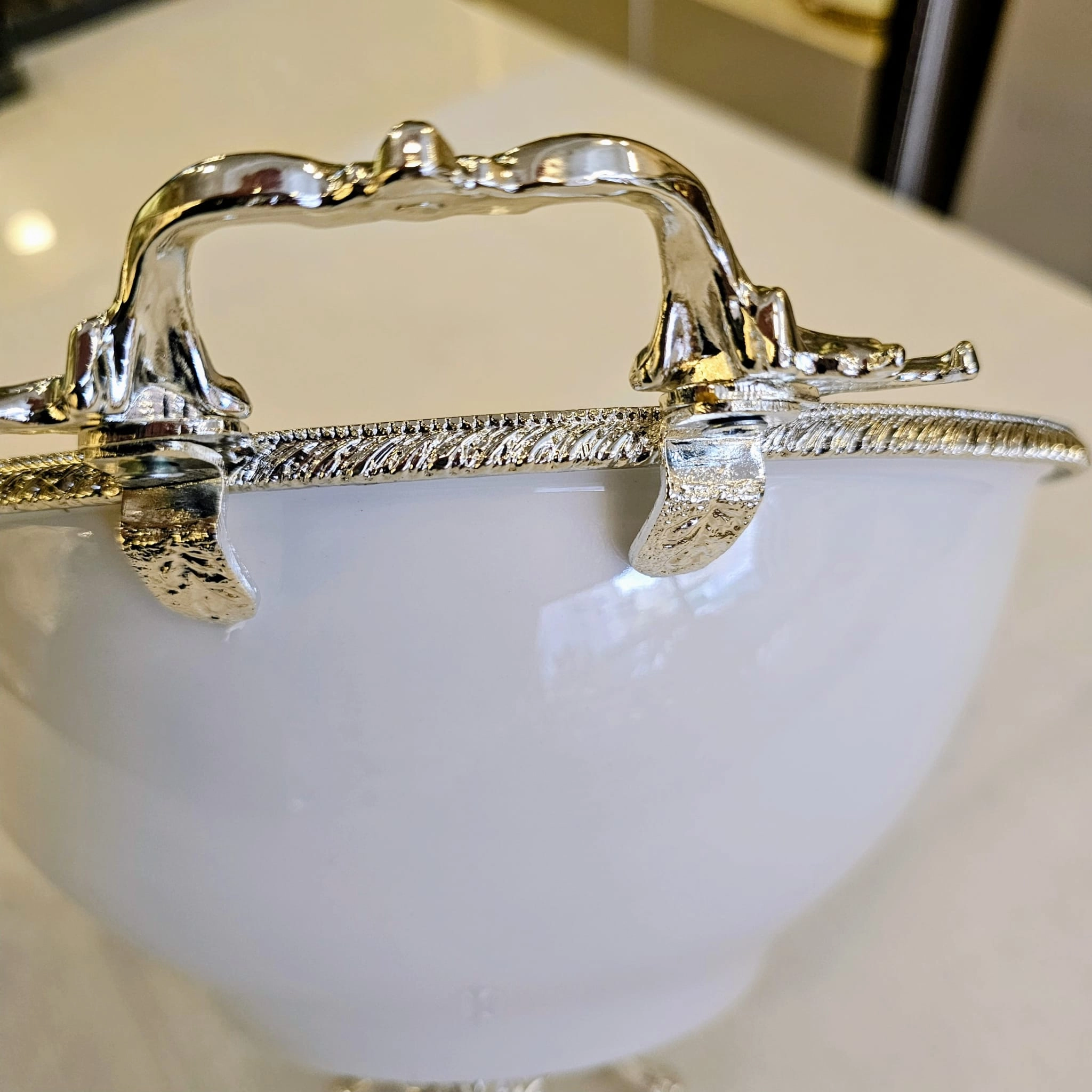 26 CM DÖKÜM METAL ÇERCEVELİ AYAKLI PORSELEN KASE GÜMÜŞ