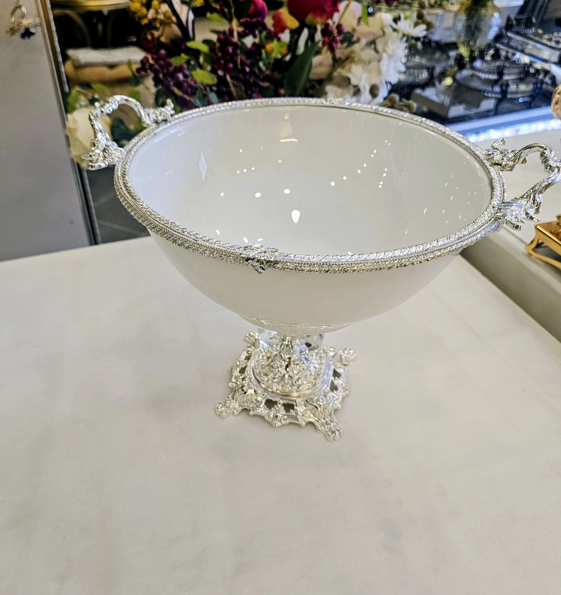 26 CM DÖKÜM METAL ÇERCEVELİ AYAKLI PORSELEN KASE GÜMÜŞ