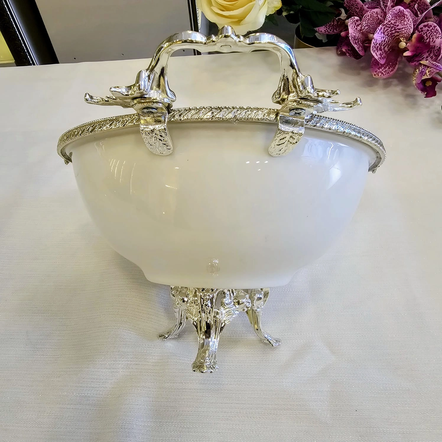 DÖKÜM KENAR ÇERCEVELİ AYAKLI PORSELEN KASE GOLD 21 CM