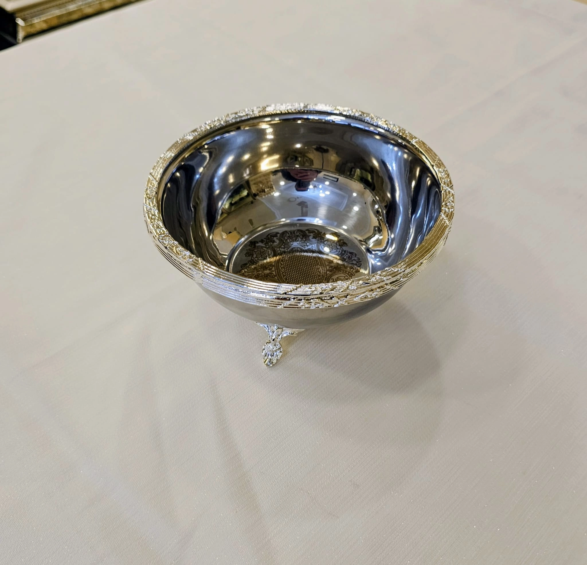 KLASİK AYAKLI PASLANMAZ ÇELİK ÇEREZLİK 15 CM GÜMÜŞ