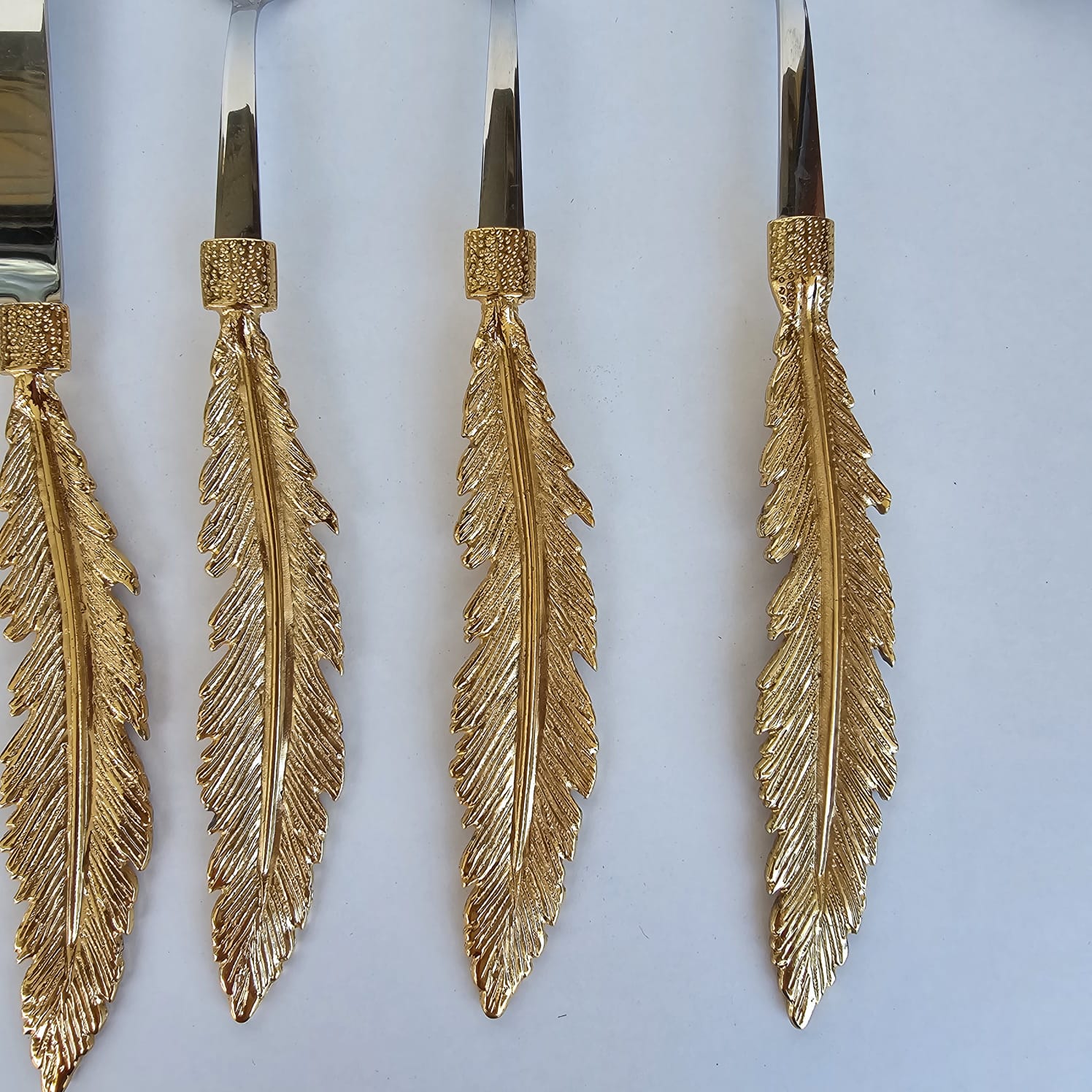 5 PARÇA SERVİS SETİ TÜY MODEL GOLD