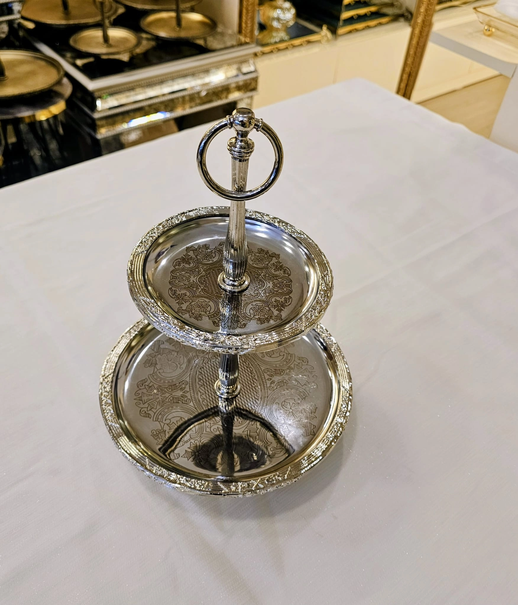 2 KATLI PASLANMAZ ÇELİK SUNUM TABAĞI 30/19 CM. GÜMÜŞ