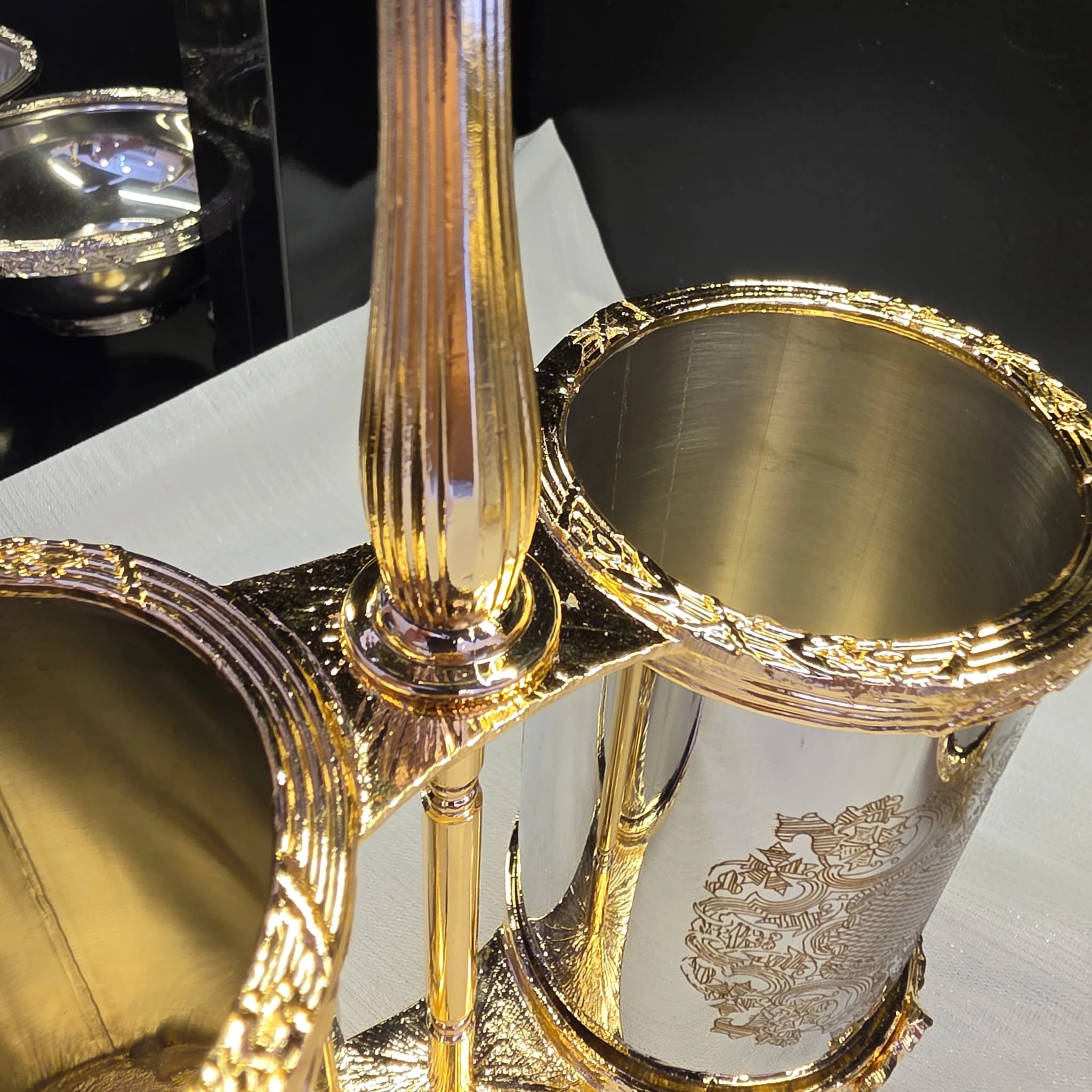 İKİ BÖLMELİ KULPLU PASLANMAZ ÇELİK ÇATAL BIÇAK LIK GOLD