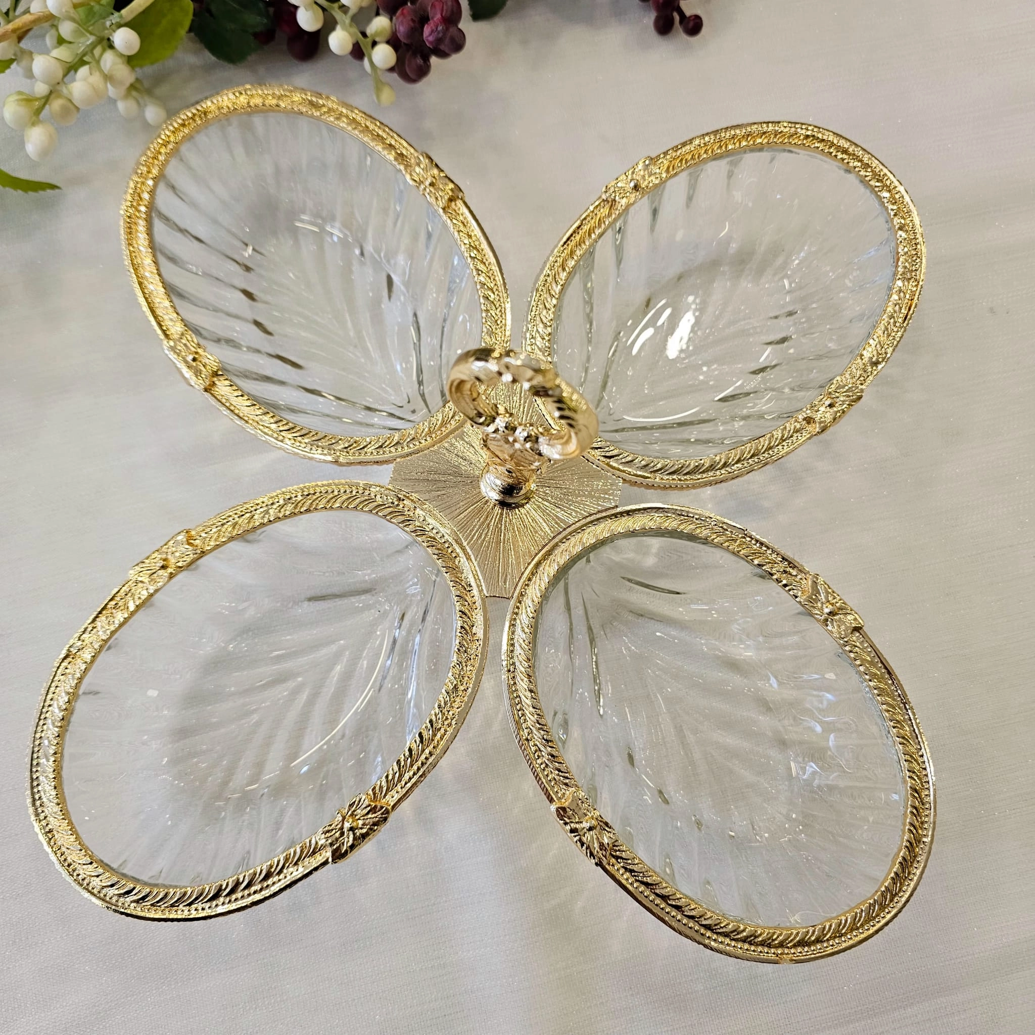 1 PARÇA 4 BÖLMELİ DÖKÜM METAL ÇERÇEVELİ ÇEREZLİK GOLD