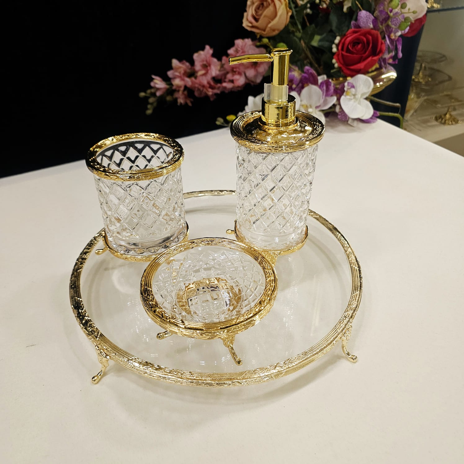 DÖKÜM AYAKLI BANYO SETİ GOLD