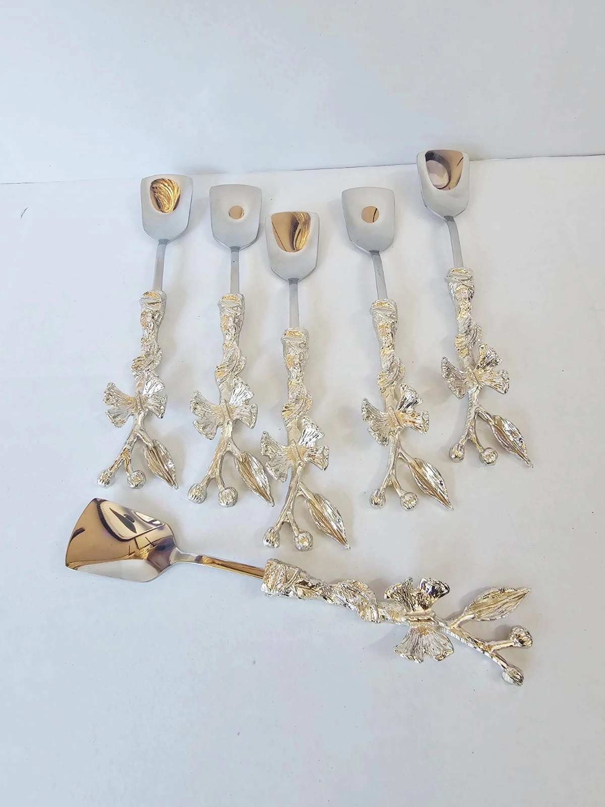 6 PARÇA KELEBEK MODEL DONDURMA KAŞIK SETİMİZ GÜMÜŞ