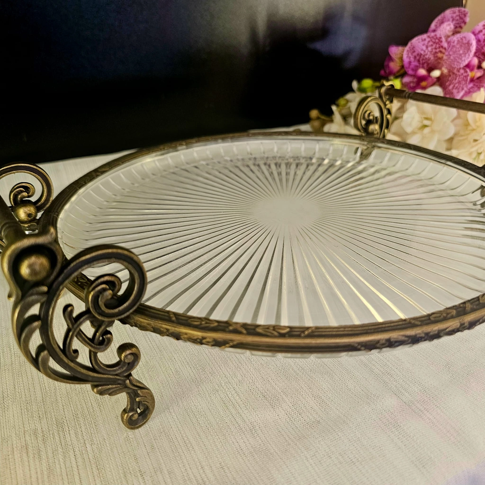 3 PARÇA METAL DÖKÜM ÇERÇEVELİ CAM PASTA SUNUM SETİ 31.CM ANTİK
