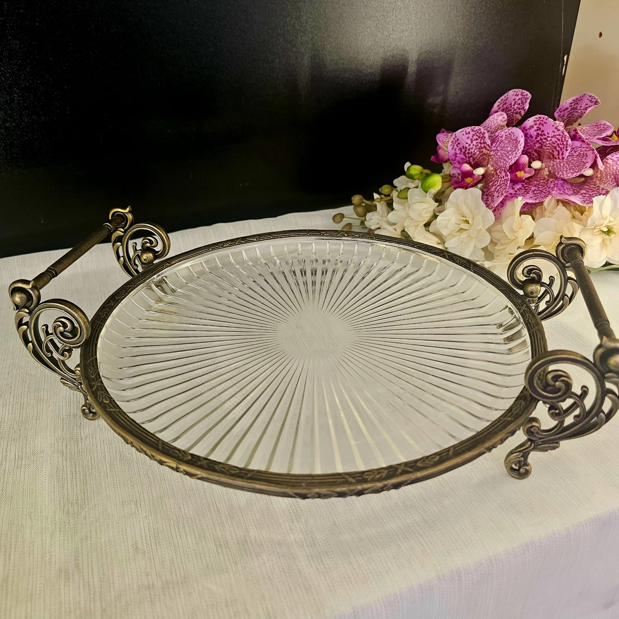 3 PARÇA METAL DÖKÜM ÇERÇEVELİ CAM PASTA SUNUM SETİ 31.CM ANTİK