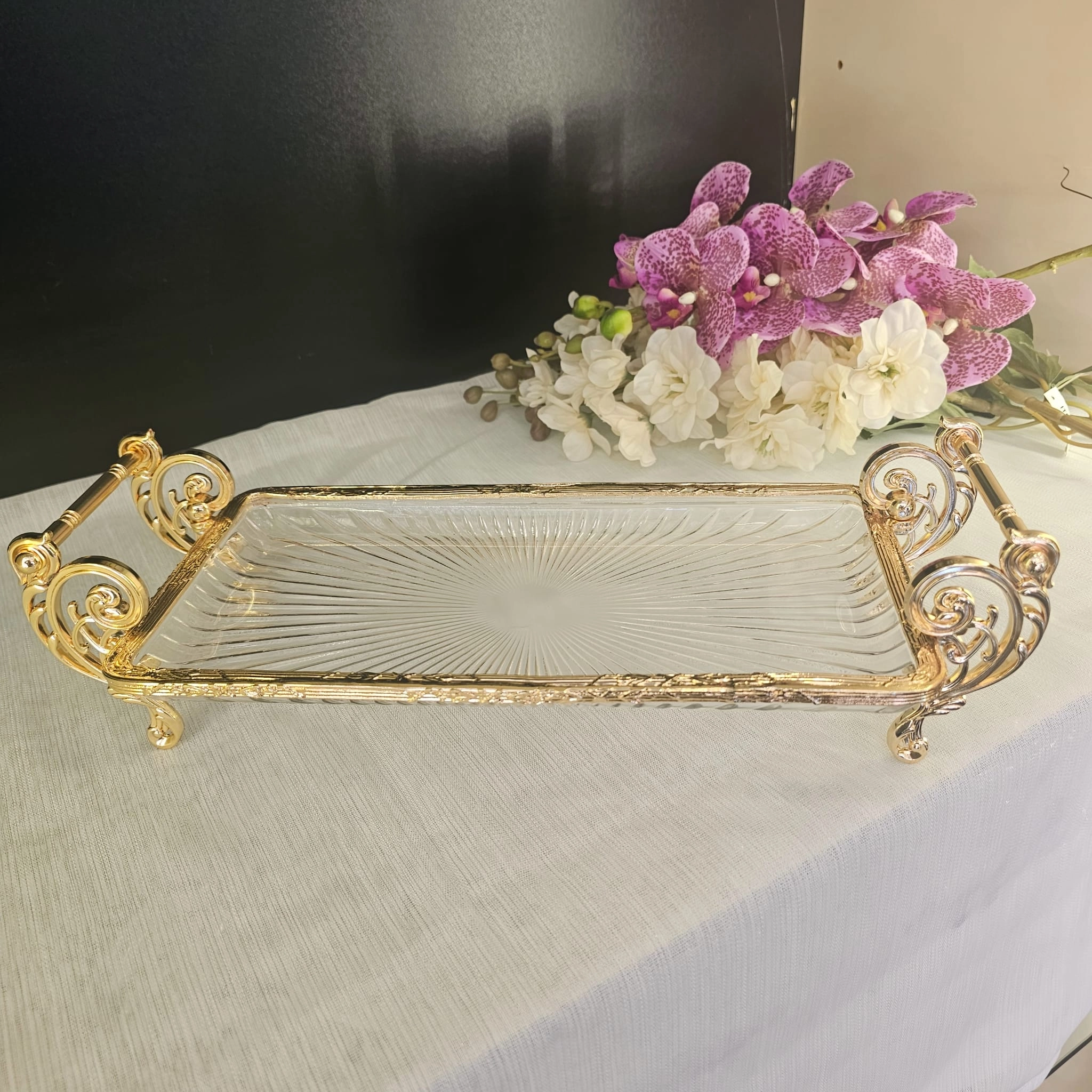 METAL ÇERÇEVELİ KULPLU CAM SUNUM TABAĞI 32*15 CM GOLD