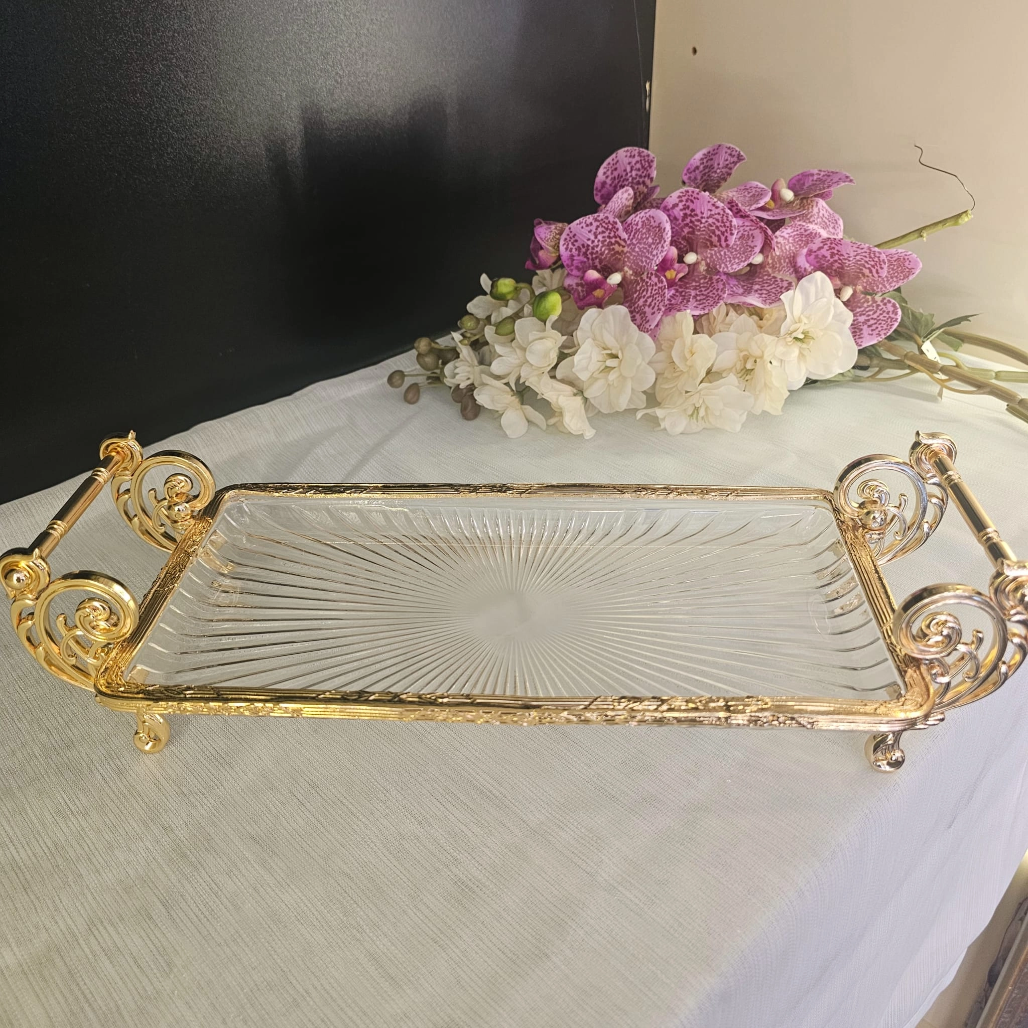 DÖKÜM METAL ÇERÇEVELİ CAM SUNUM SETİ 4 PARÇA  GOLD