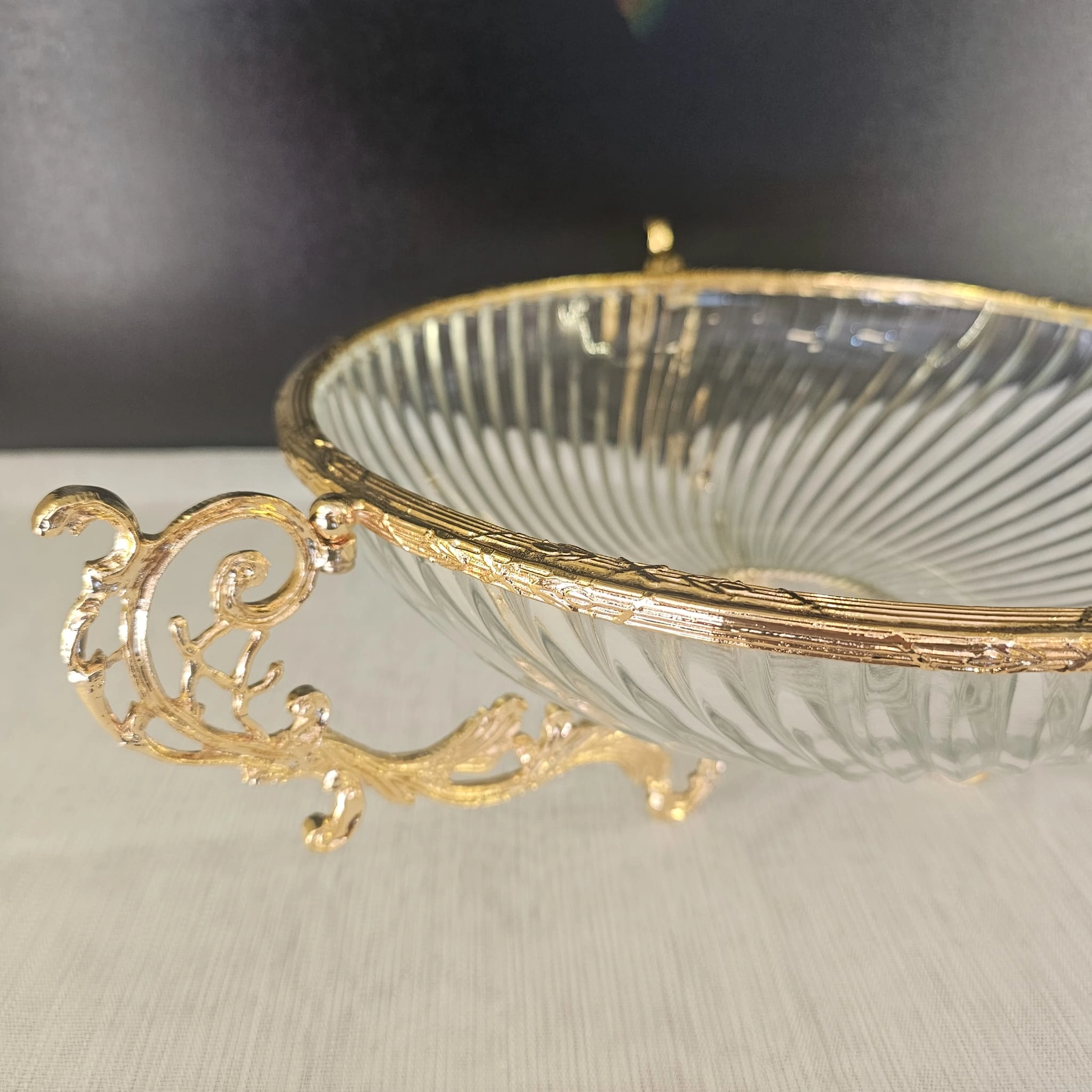 3 PARÇA METAL DÖKÜM ÇERÇEVELİ CAM SALATA VE SERVİS SETİ 31.CM DERİN KASE GOLD