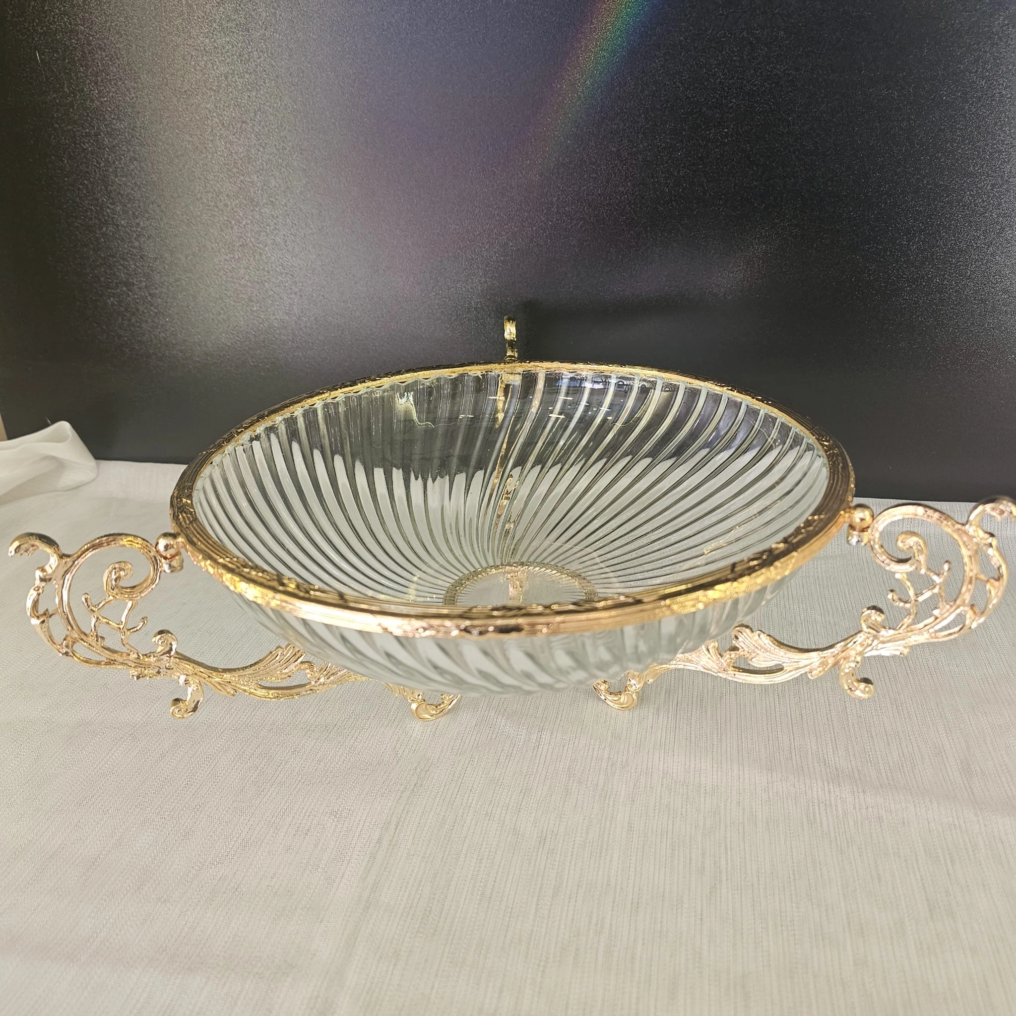 METAL DÖKÜM ÇERÇEVELİ CAM SUNUM KASESİ YUVARLAK 30.CM GOLD