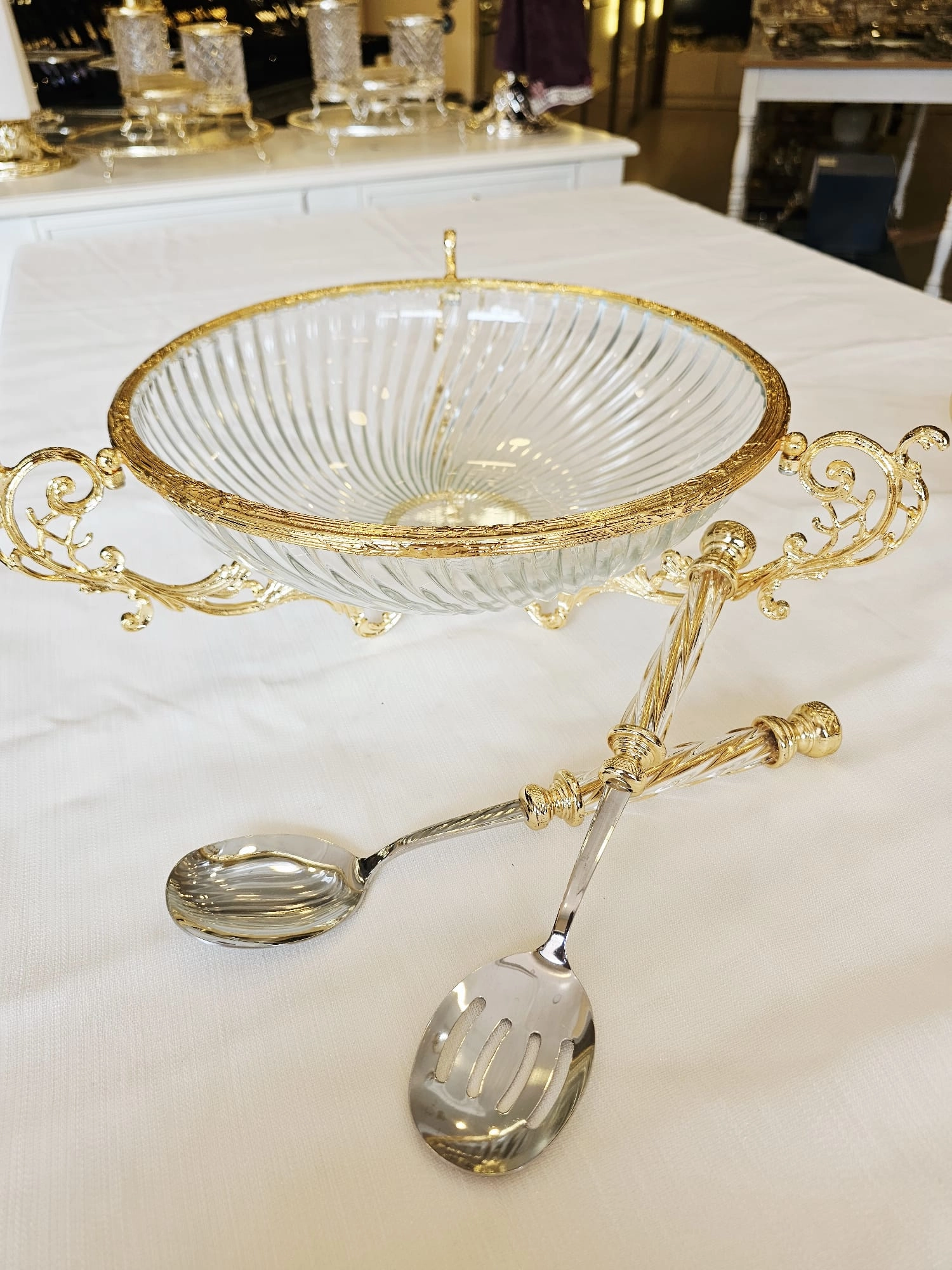 3 PARÇA METAL DÖKÜM ÇERÇEVELİ CAM SALATA VE SERVİS SETİ 31.CM DERİN KASE GOLD