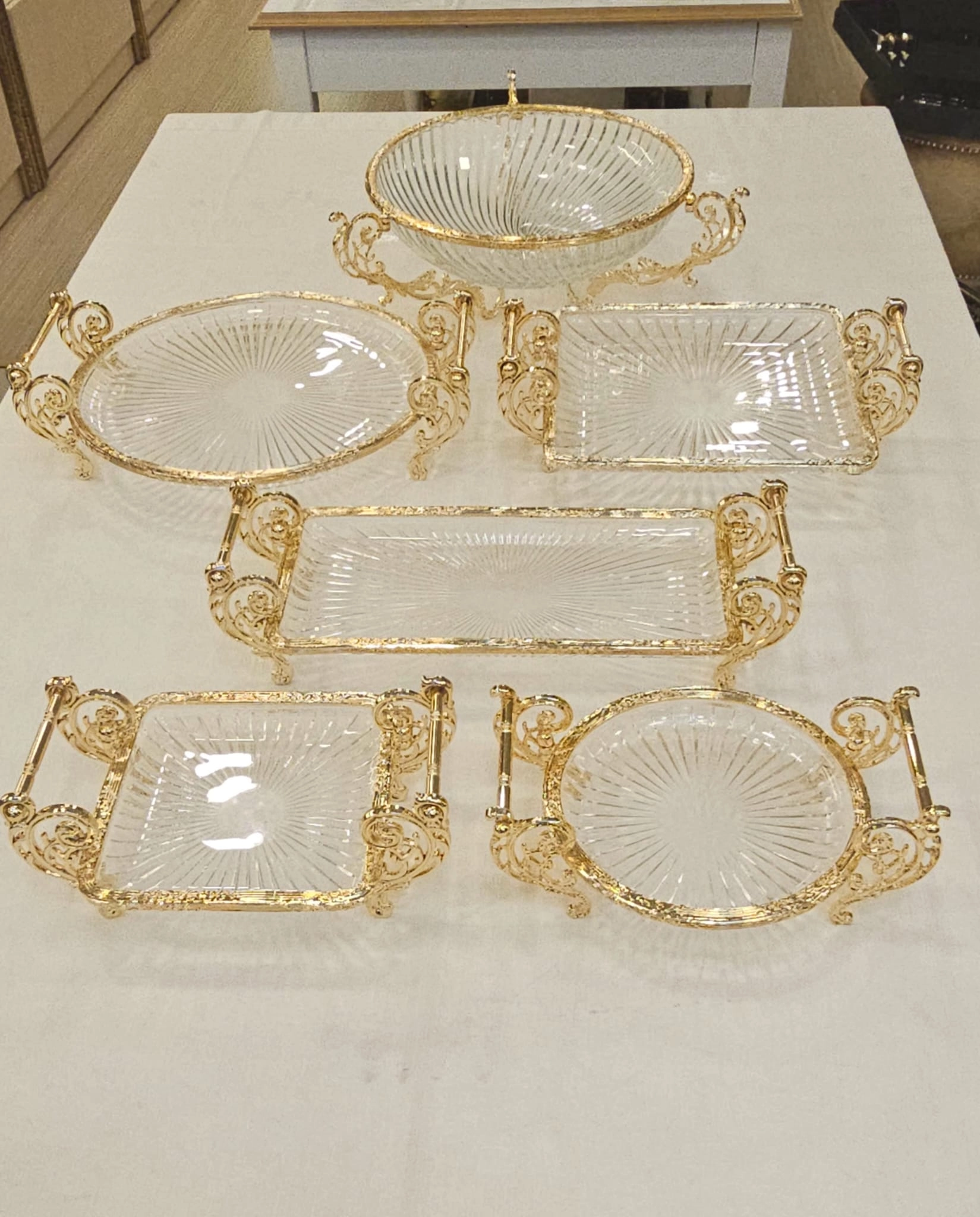 DÖKÜM METAL ÇERÇEVELİ CAM SUNUM SETİ 6 PARÇA GOLD