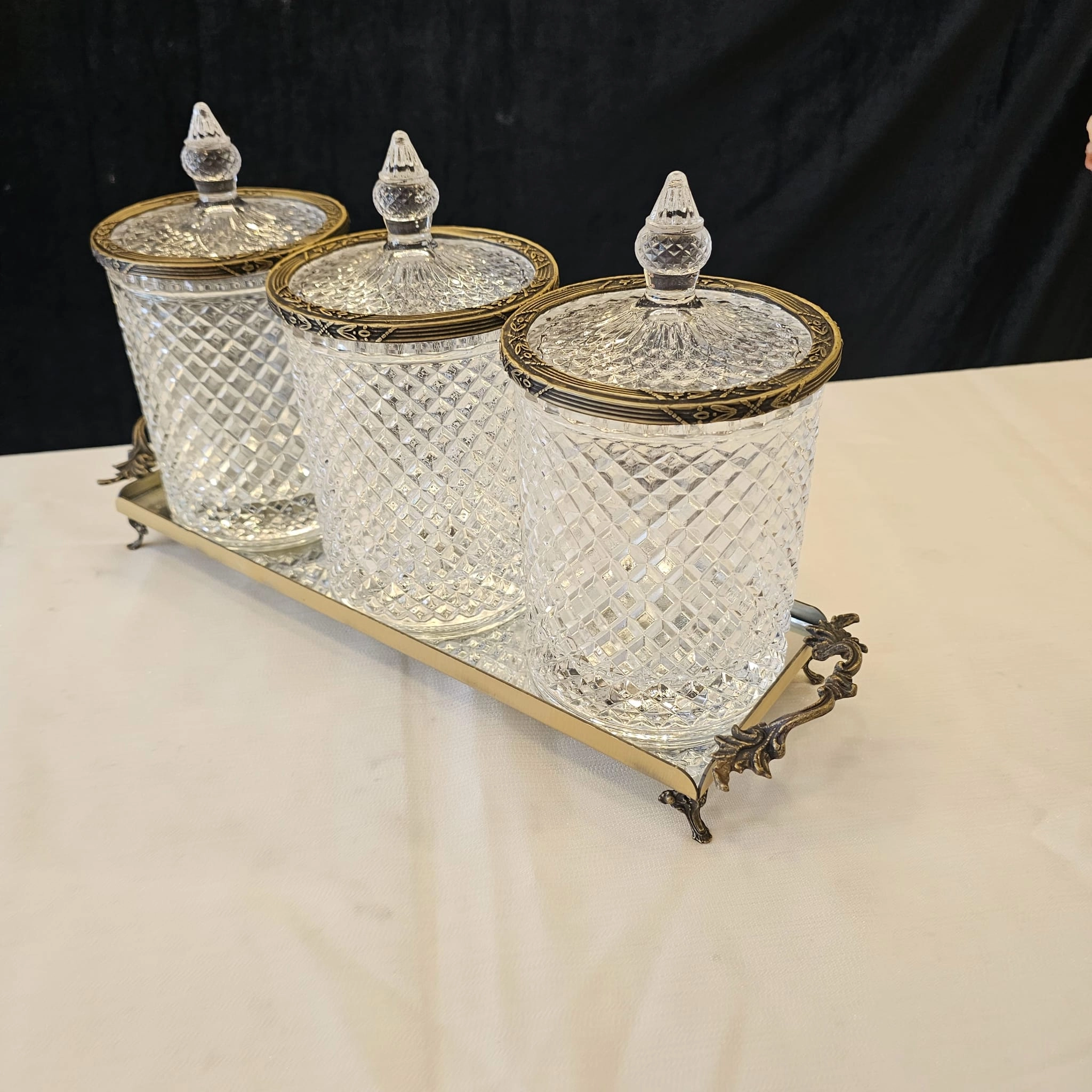4 PARÇA TEPSİLİ KRİSTAL CAMLI KAVANOZ SETİ ANTİK DETAY ŞERİTLİ