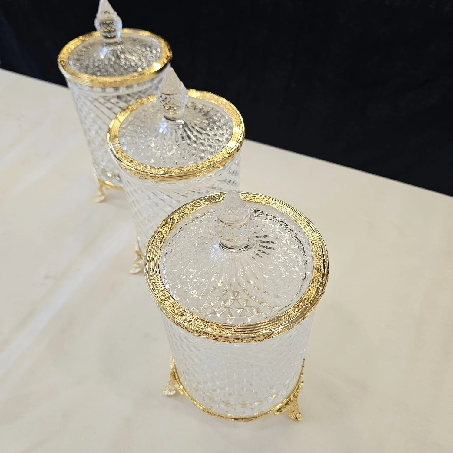 DÖKÜM AYAKLI KRISTAL CAM KAVANOZ 3 LÜ SET GOLD