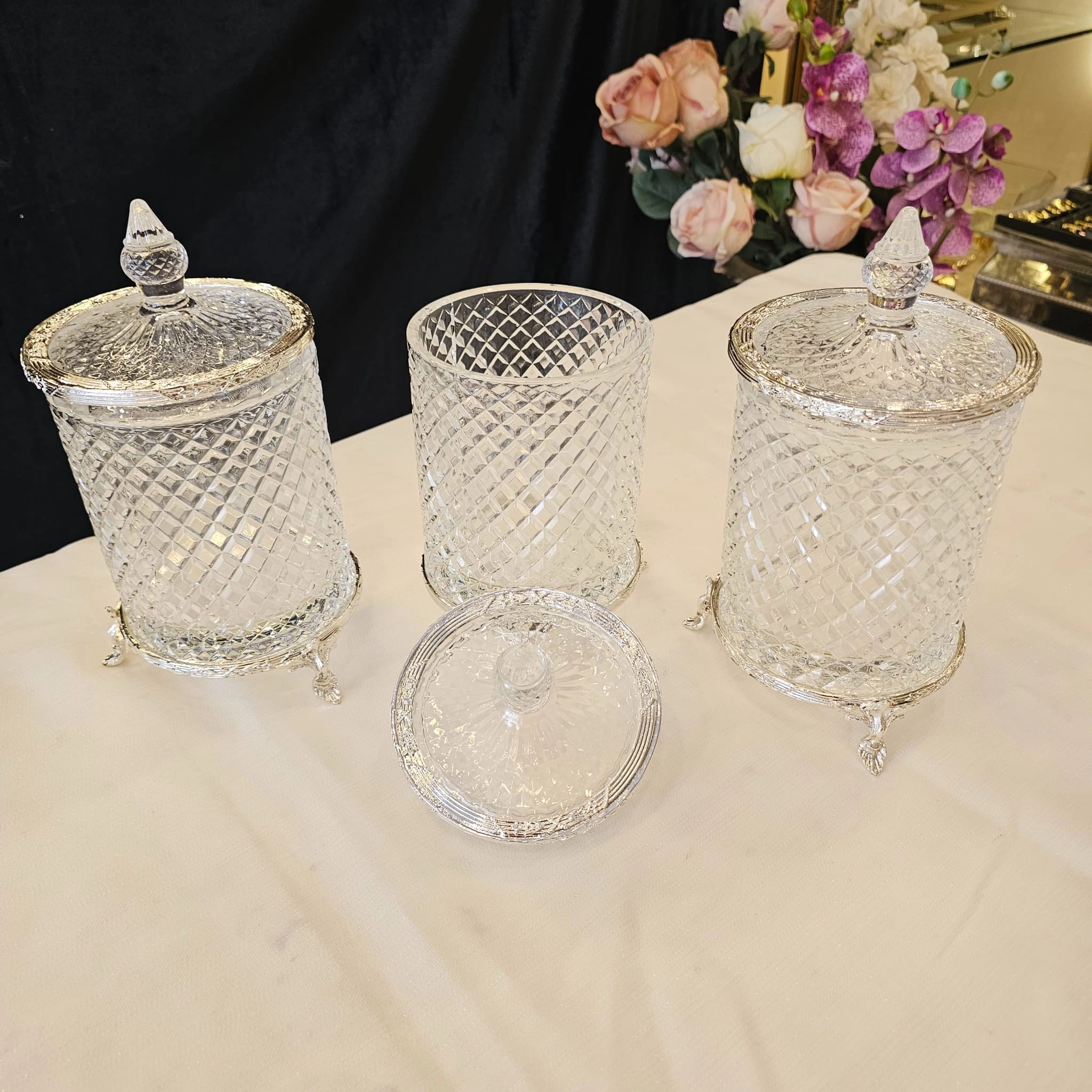 DÖKÜM AYAKLI KRISTAL CAM KAVANOZ 3 LÜ SET GÜMÜŞ